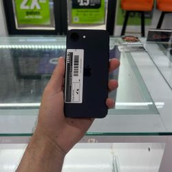 iPhone 16e 128GB (Unlocked)