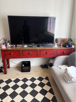 Samsung UN55C6400RF XZA is a 55-inch 1080p LED-LCD HDTV