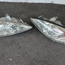 2004 Toyota Camry Headlights 