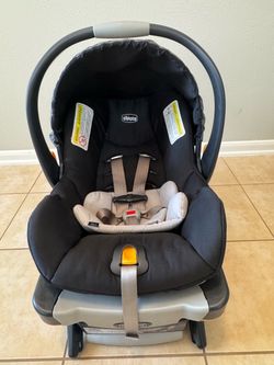 Chicco Infant Car Seat with Base