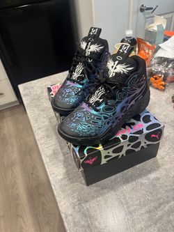 Puma Melos Grade school size 4.5