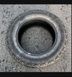 1 —— 265/60r18  Cooper discover AT3 Tire Good Treads !!!!!!