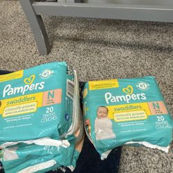 Pampers - Newborn 