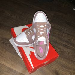 Nike Dunks For Sale ! 