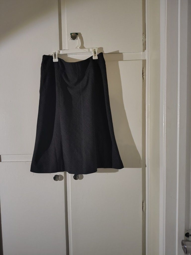 Skirt  SIZE 12P