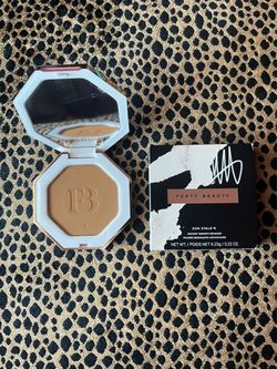 Fenty Beauty by Rihanna Sun Stalk'r Instant Warmth Bronzer
