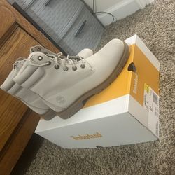 Size 8.5 Timberlands. 