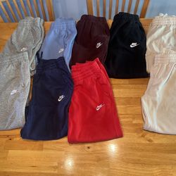 Boys Medium Nike Sweatpants (9 Pairs) 
