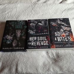 BRAND NEW BOOKS HER SOUL TO TAKE SERIES. 