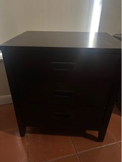 Modern Espresso 3-Drawer Nightstand / End Table