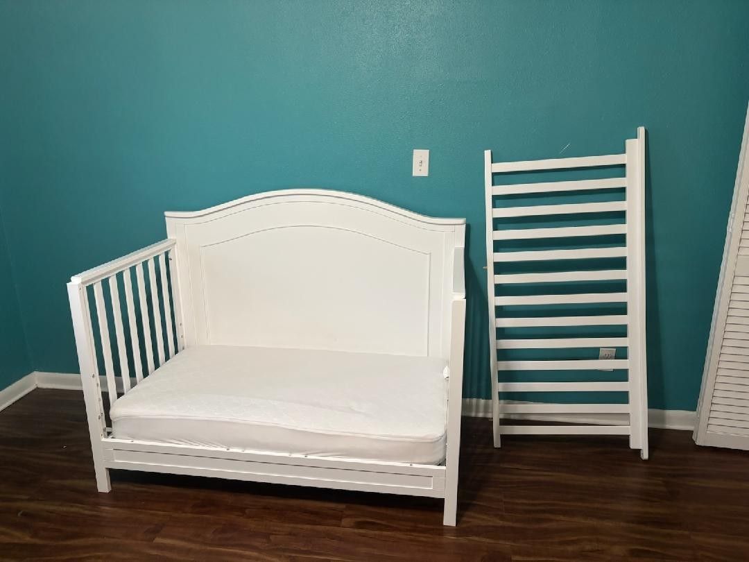 3 In 1 Crib With Mattress