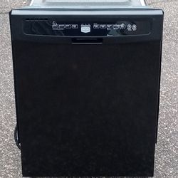 Newer Model Maytag Black Dishwasher w/ Stainless Steel Interior