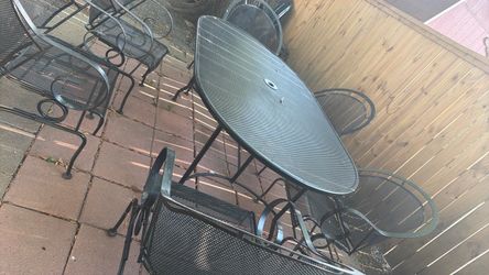 mesa de patio sillas mesedoras
