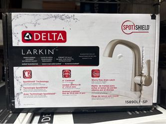 Delta Larkin Single Handle Bathroom Faucet. Brushed Nickel. New