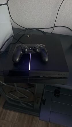 Sony PlayStation 4 Console