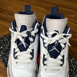 Jordan SPIZIKE LOW Dam Near Brand new 