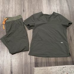 Women’s Figs Scrubs