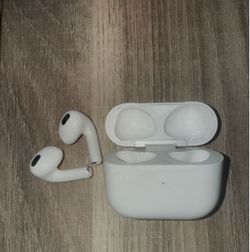 Apple AirPods 3rd Generation with Charging Case