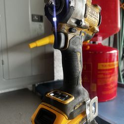 ATOMIC 20V MAX Cordless Brushless 1/2 in. Variable Speed Impact Wrench (tool only)