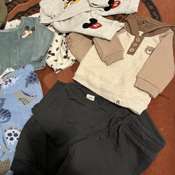 Baby Size 0-3 Months..Sweat Set/ Sweatsuits $5 & $6, $7 Each Set..Use d In Very Good Condition!  (Disney Baby.. H&M Etc. Sleeper’s Also..
