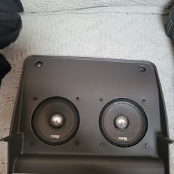 ds18 5.25 neos new with gmc sierra console plastic