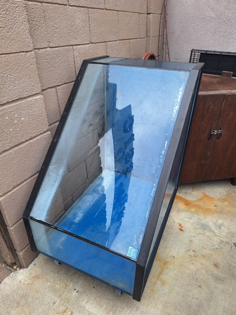 Corner Tank