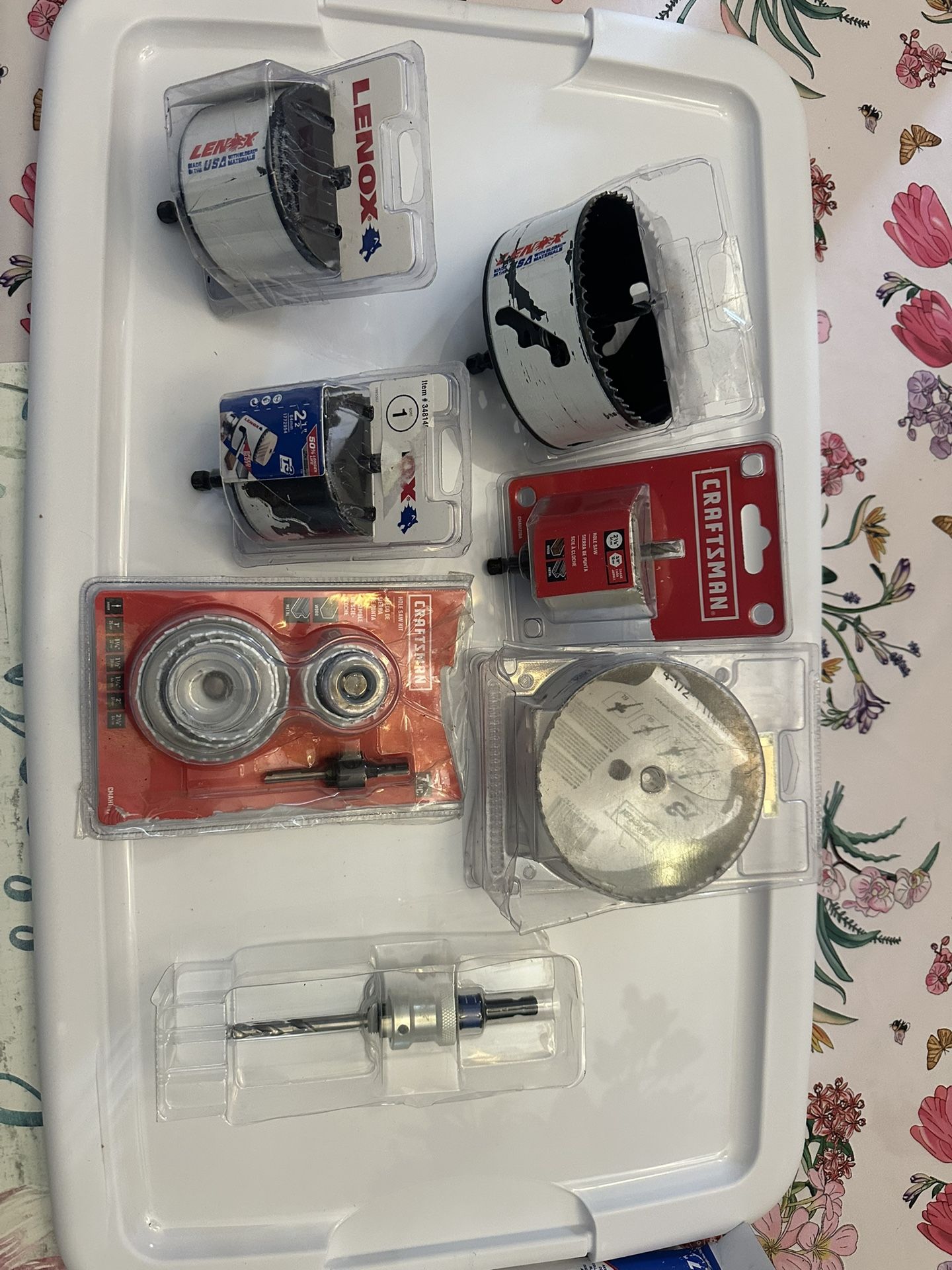 Lenox and Craftsman Hole Saws (11 sizes) Snap back and arbor