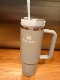Brand New -  Stanley 30 oz. quencher h2.0 Tumbler in Ash color!