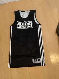 Basketball jersey (reversible) size small