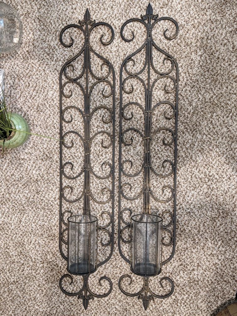 Decorative wall sconces