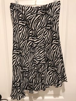 Silky long skirt size M