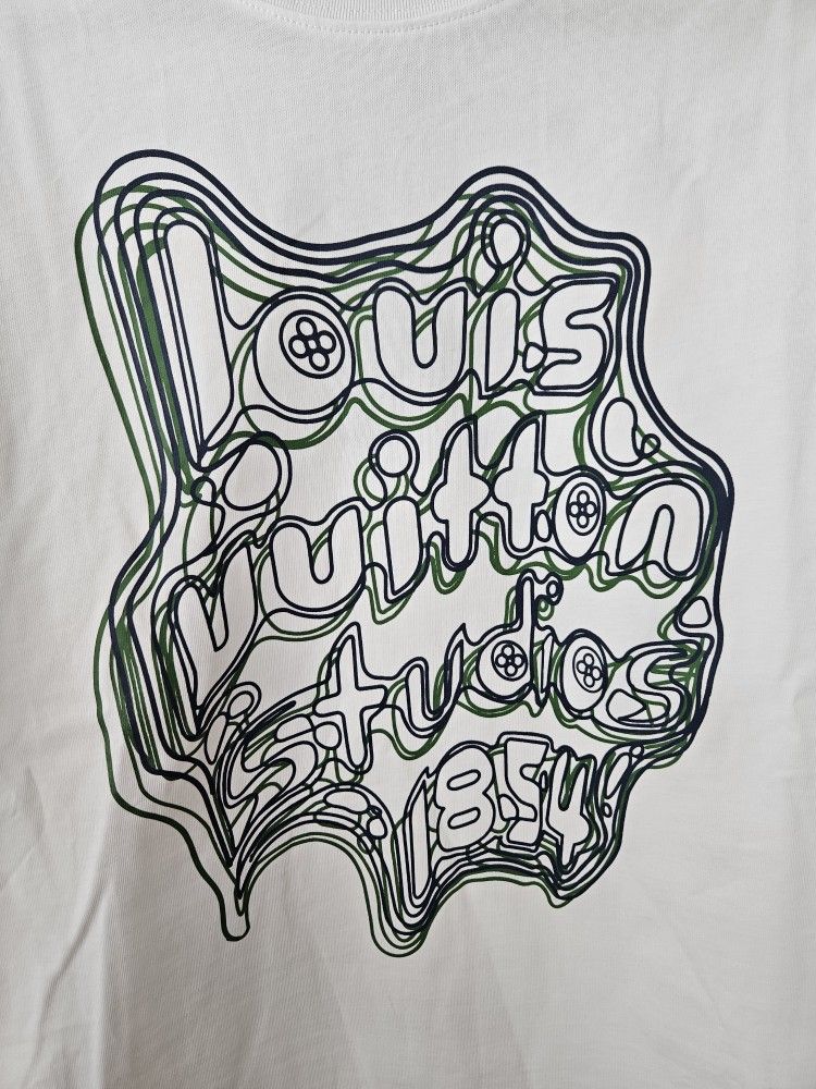 Louis Vuitton T-shirt Men's Size M L XL for Sale in Boca Raton, FL - OfferUp