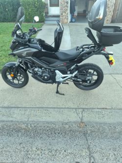 HONDA NC750X DCT