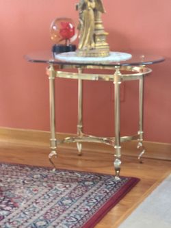 2 matching Side tables