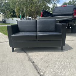 Black Leather Couch Pick Up Today 