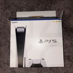 PS5 w/ Everything original 