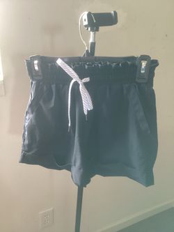Women’s running shorts extra small by Zella