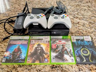 Xbox 360 system complete with games