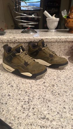 Air Jordan 4 Retro SE Craft Medium Olive GS