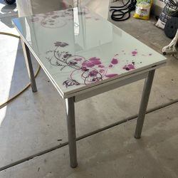 Free - Dining Table For 6 People