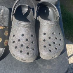 Girls Shoes And Men’s Nikes