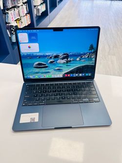 MacBook Air M2 chip 2022 13inch 512GB 8GBram