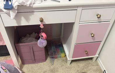 Girls Desk 