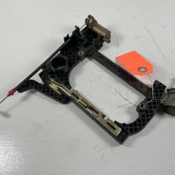 BMW e39 DRIVER FRONT DOOR HANDLE CARRIER M5 540i 530i 525i