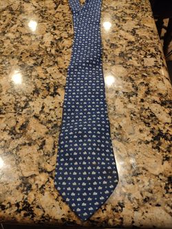 Salvador Ferragamo 100% silk tie