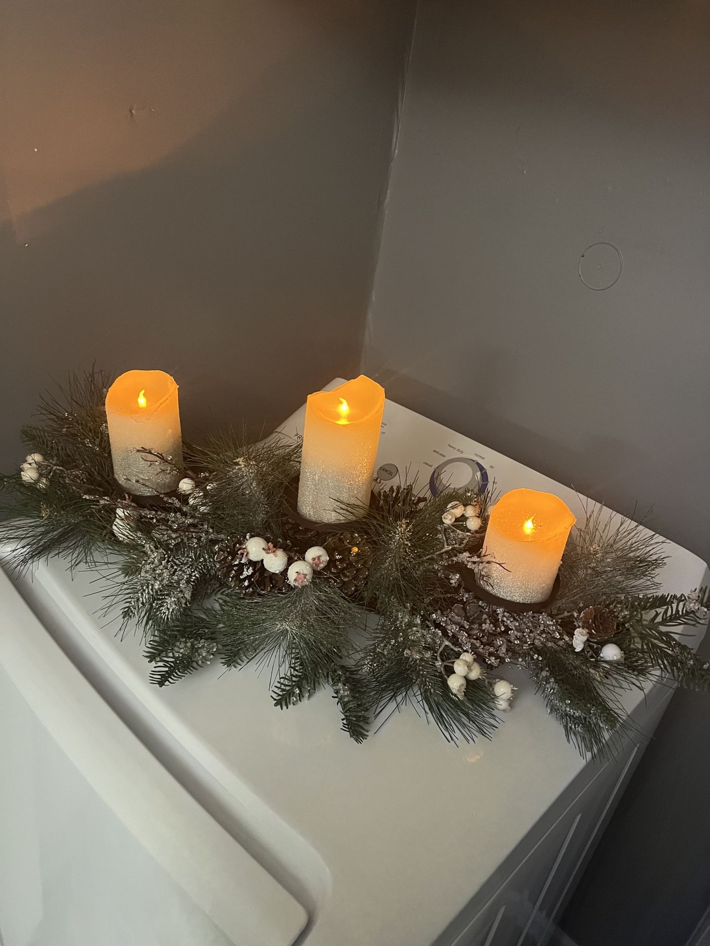 Christmas Candle Holder With (3) Battery Operated Candles