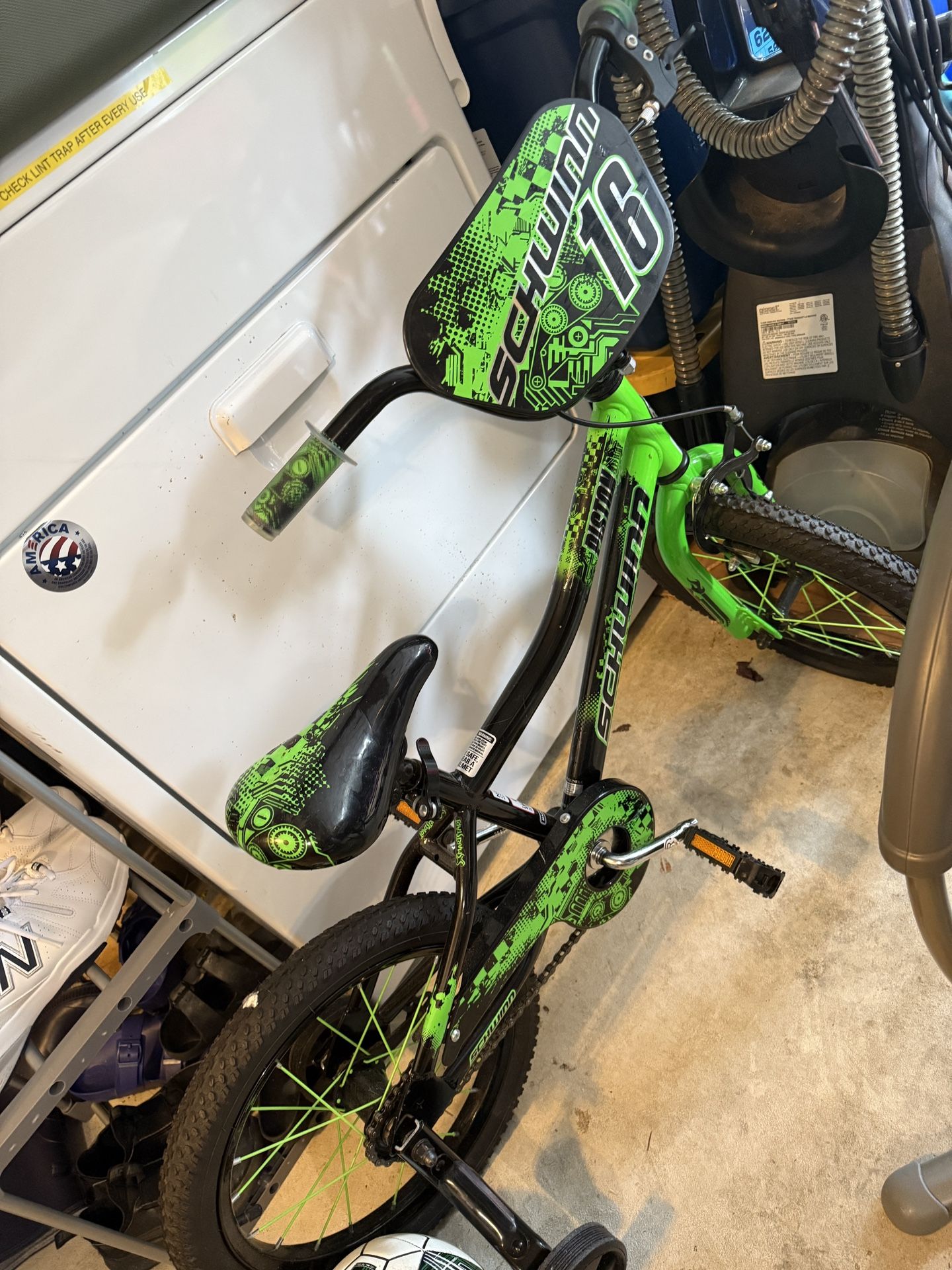 Boys Bike With Training Wheels