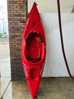 10ft sundolphin aruba kayak( with paddle)
