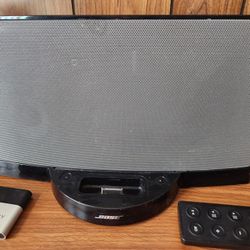 BOSE SOUND DOCK 2 DIGITAL MUSIC SYSTEM 