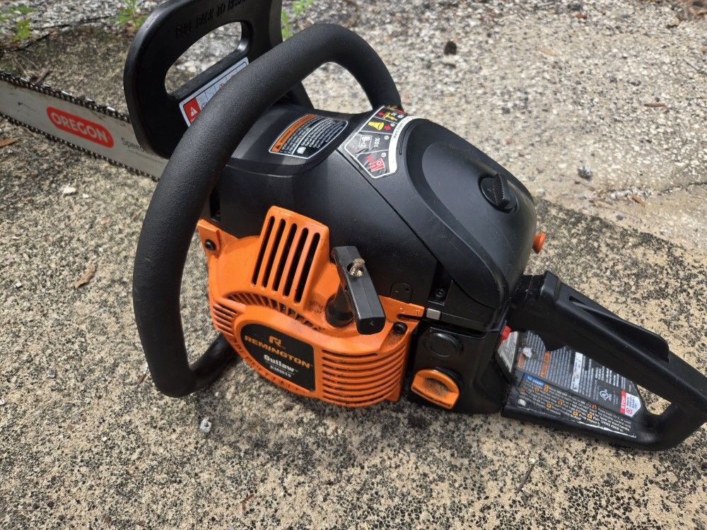 Remington Chain Saw 20" Cut